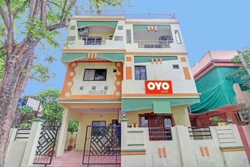 Hotel Oyo 91250 Four Seasons Service Apartment