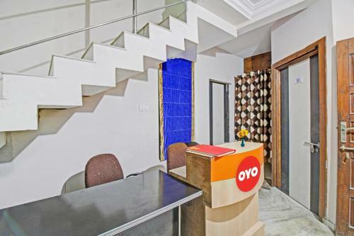 Hotel Oyo 91250 Four Seasons Service Apartment