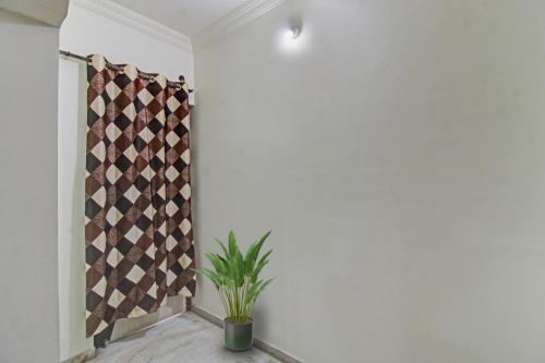 Hotel Oyo 91250 Four Seasons Service Apartment