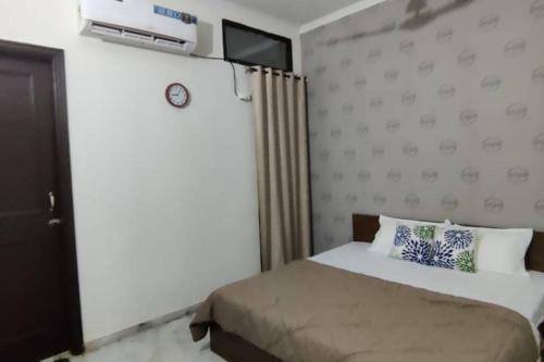 3bhk Modern Bunglow With Kitchen, AC And Dining
