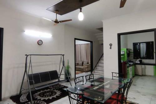 3bhk Modern Bunglow With Kitchen, AC And Dining