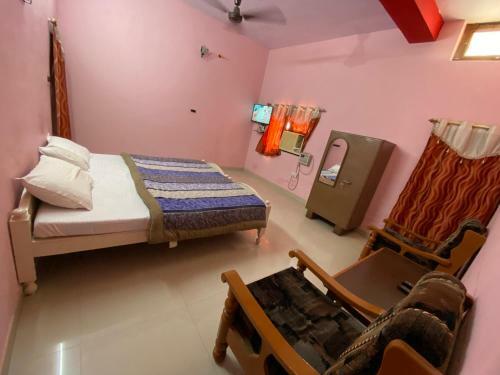 Shri Mahant Hotel Orchha