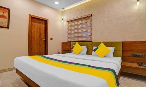 Treebo Trip Hotel Abhilasha Inn