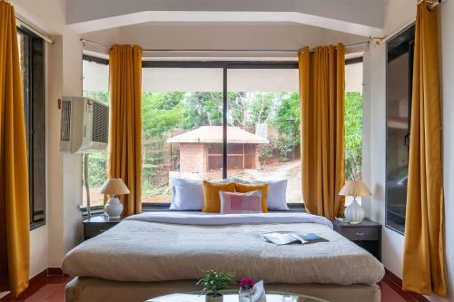 Villa Stayvista At Chateau La Colline