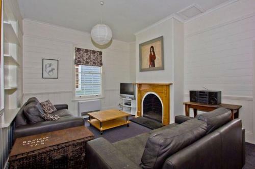 Apartamento Sunny, Character 1800's Cottage Free Wifi