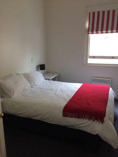 Apartamento Sunny, Character 1800's Cottage Free Wifi