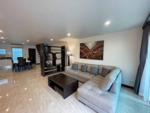 Ap Grand Residence 3 Bedroom Villa