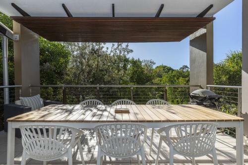 Resort Style Living In 2 Bedroom Apartment