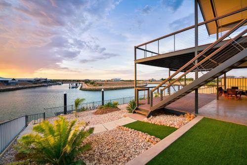 64 Madaffari Drive - Private Jetty
