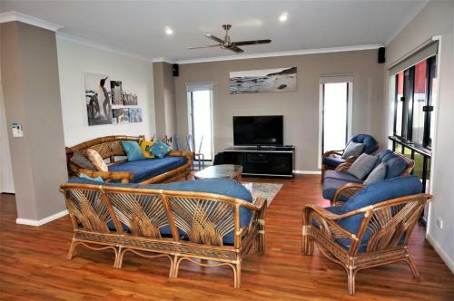 64 Madaffari Drive - Private Jetty