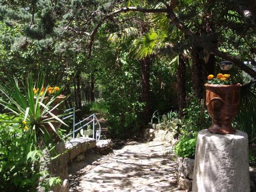Hostal Le Portel Des Arnaud