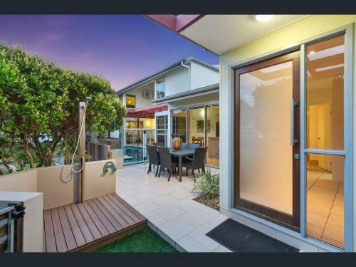 She Oak Sands Beach House