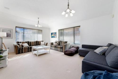 Avalon Beach Escape ~ Family Favourite With Wifi