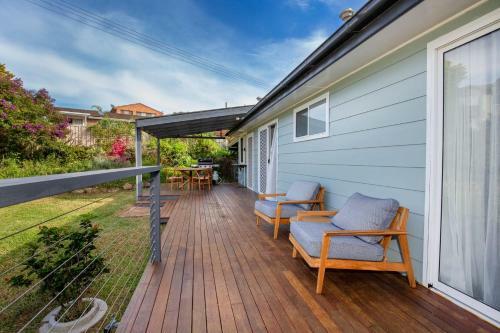 Windansea Cottage - Pet Friendly - Ocean Glimpses
