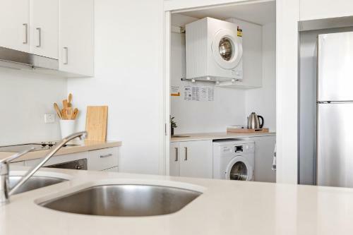 3 Alpha On Elanda Stunning Ocean View Apartment