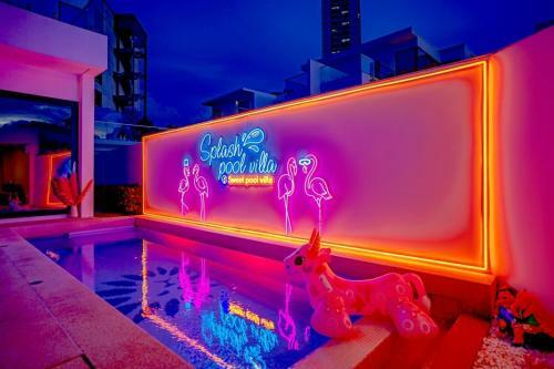 Splash Pool Villa