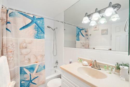 Gorgeous 3 Bdr, Amazing Bbq Area, Pool And More