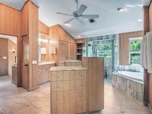 Bali Hi Estate