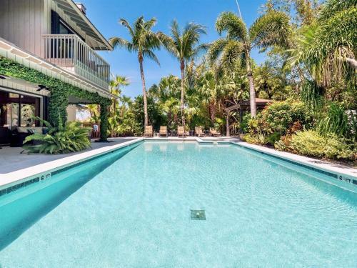 Bali Hi Estate