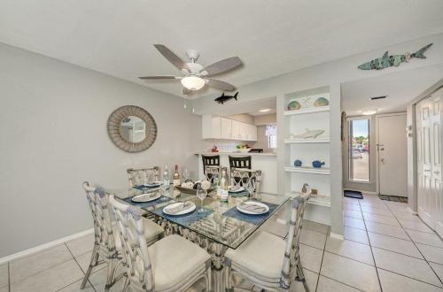 Gone Coastal - 1801 Gulf Drive N Unit #118