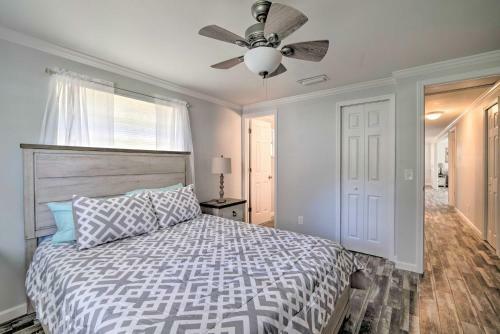 Newly Renovated Crystal River Home With Yard!