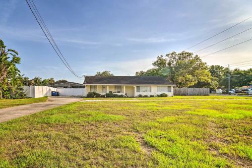 Idyllic Clearwater Escape - 6 Mi To Beaches!