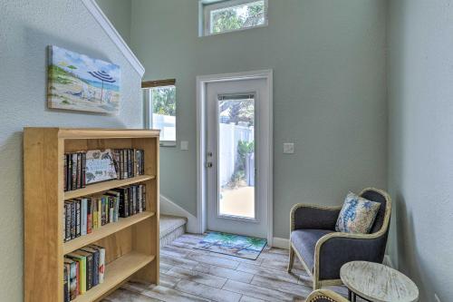 Tropical Getaway - 5 Blocks To Cocoa Beach!
