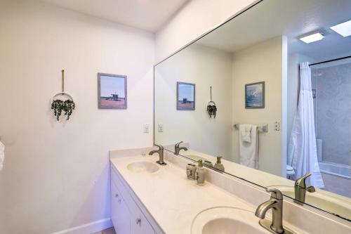 Luxury Cocoa Beach Getaway With Private Pool!