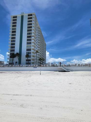Beachfront Condominium In Daytona Beach