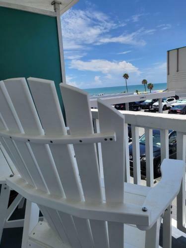Beachfront Condominium In Daytona Beach
