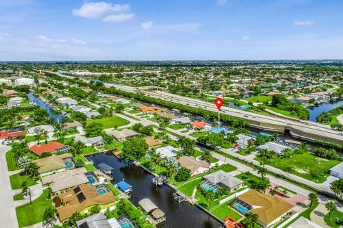 Grand Retreat In Cape Coral