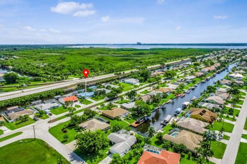 Grand Retreat In Cape Coral