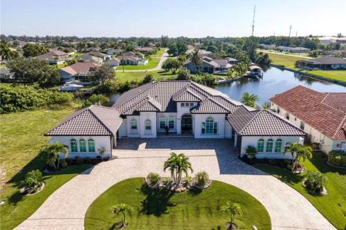 Quiet Cape Coral Retreat