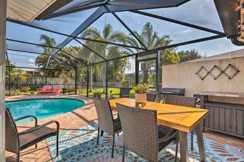Cape Coral Haven Heated Pool, Covered Lanai!