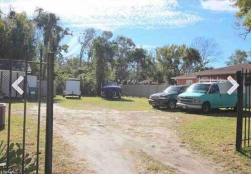 740 Riverside, Daytona Beach. Kayaks Free