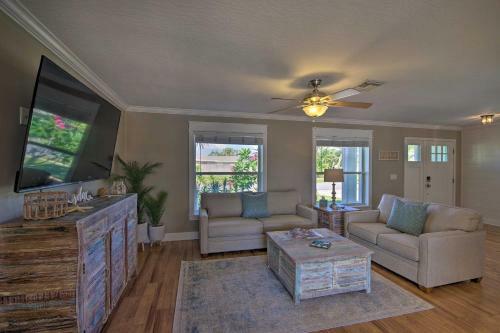 Indian Harbour Beach Home Half Mi To Beaches