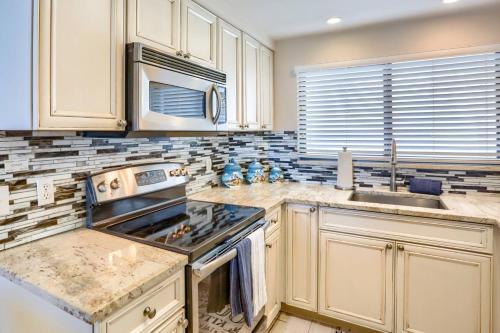 1506 Lighthouse Towers