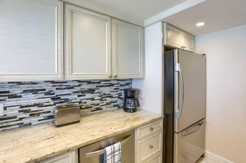 1506 Lighthouse Towers
