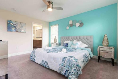 Spacious 6bdrm Villa Near All The Attractions!!
