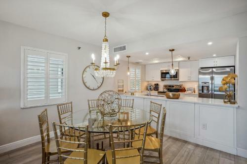 Pelican Pointe 5b Upscale Gorgeous Panoramic Views