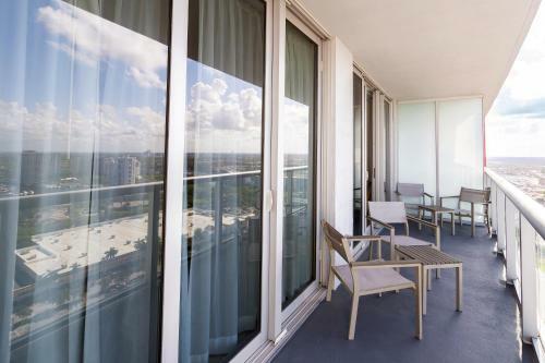 High Floor Ocean View 2 Bedroom Apartment