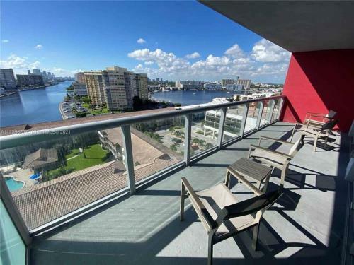 Apartamento 2bd 2ba Condo @beachwalk Resort W/pool