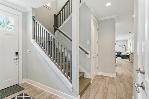 Villa New! Octopi The Beach - Luxury Home Steps To Beach