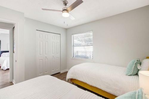 Ocean Vibes House - Your Jax Beach Getaway