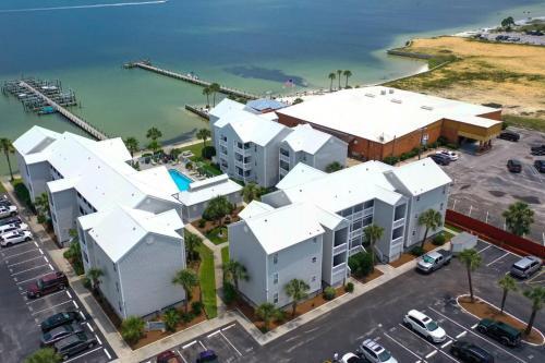 Hermitage By The Bay 309