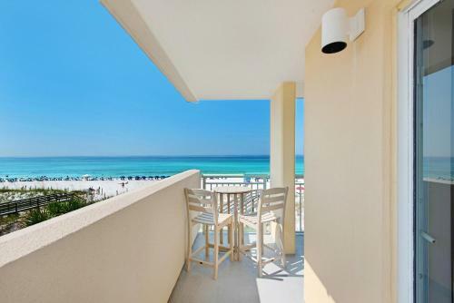 Pelican Isle 301