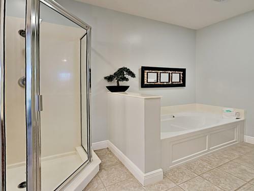Apartamento Water's Edge #612