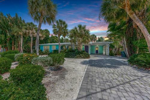 Barefoot Bungalow - 213 - 70th
