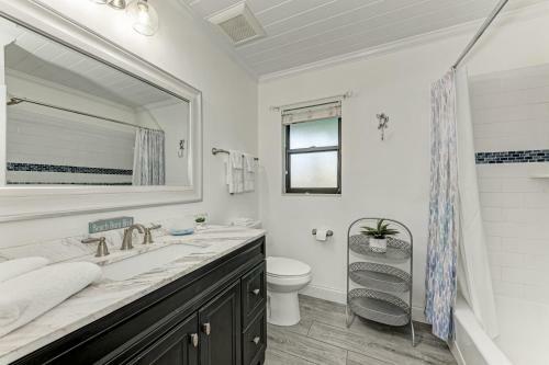 Barefoot Bungalow - 213 - 70th