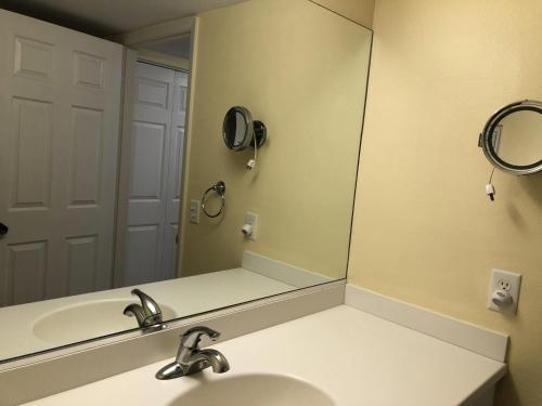 105 Tiffany Place - 7000 Gulf Dr #105